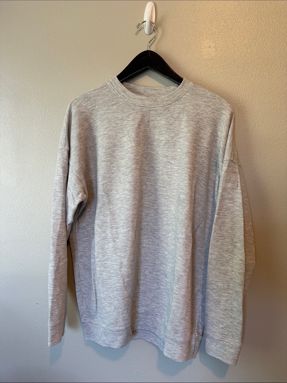 Alo Yoga Waffle Knit Long Sleeve Crewneck Sweatshirt Gray